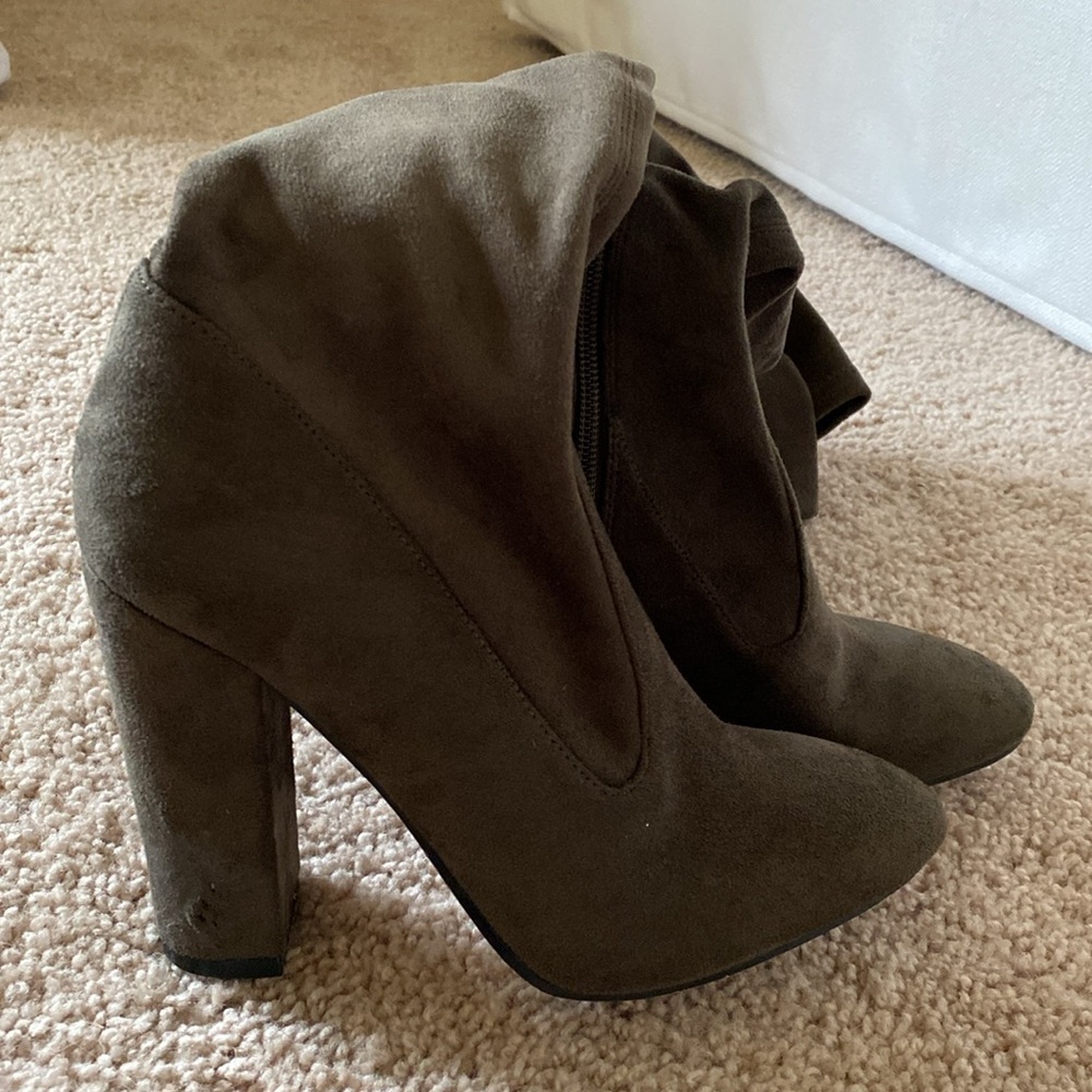 Also Sumer Over The Knee Suede Boot - Picture 3 of 7